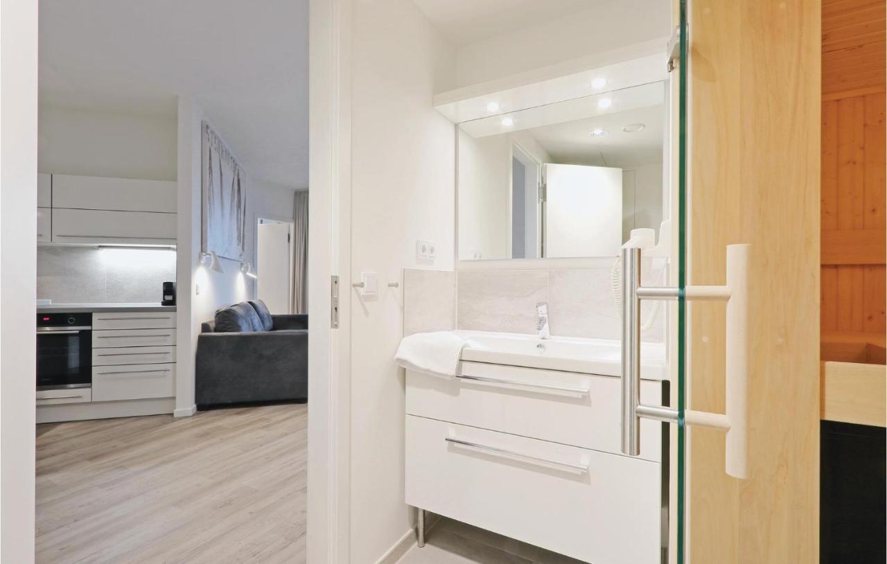 2 Bedroom Awesome Apartment In Luebeck Travemuende 외부 사진